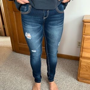 Size 7 wallflower embellished skinny jeans